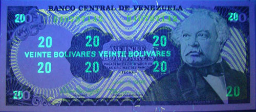 Piece bbcv20bs-fb03-d8 (Obverse, under ultraviolet light)